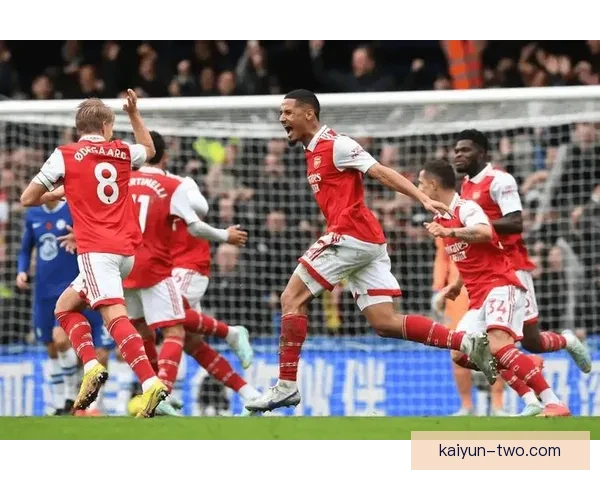 英超狼队与曼联交锋表现分析，状态回暖值得关注