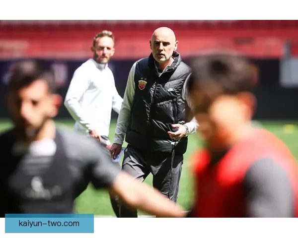 上海海港主帅穆斯卡特近期带队表现稳健